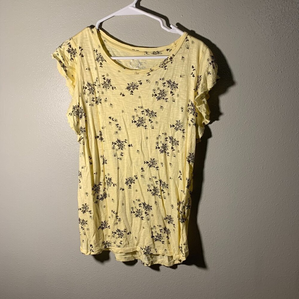 Maurices black & yellow t-shirt